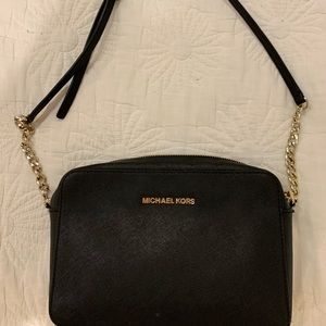 Michael Kors cross body purse